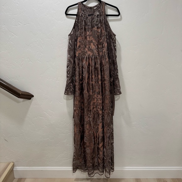 True Decadence Women's 6 Maxi Formal Dress Brown Wedding Cold Shoulder - Picture 3 of 14